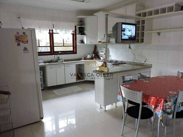 Casa para Venda em Carapicuíba - 2