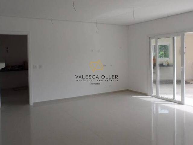 Casa para Venda em Cotia - 2