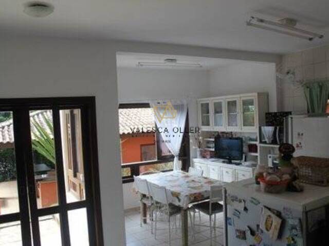Casa para Venda em Embu das Artes - 3