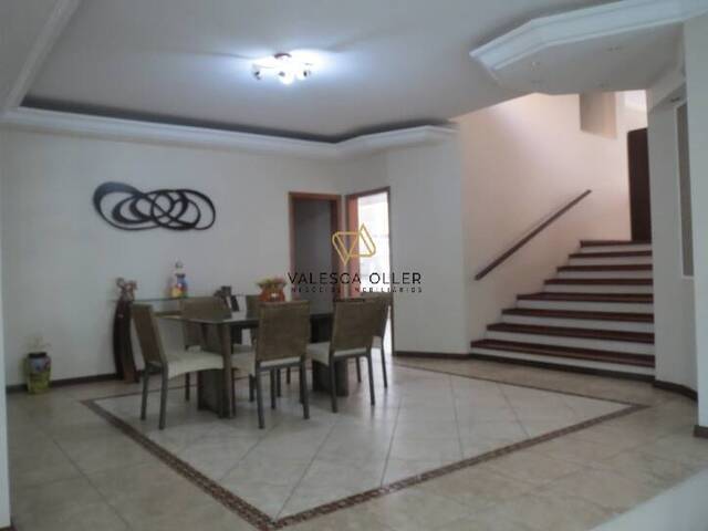 Casa para Venda em Jandira - 2