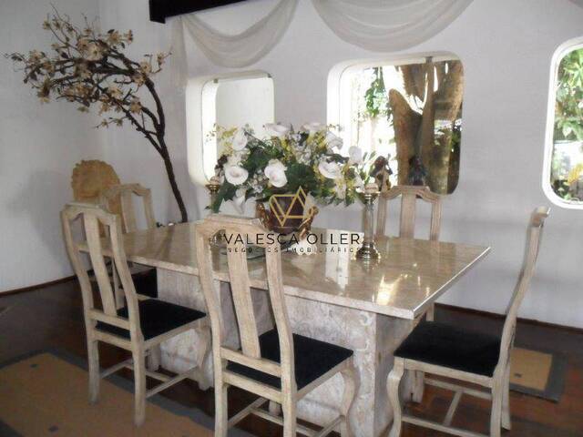 Casa para Venda em Carapicuíba - 2