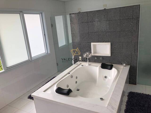 Casa para Locação em Cotia - 2