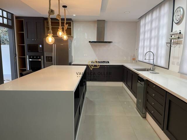 Casa para Locação em Cotia - 4