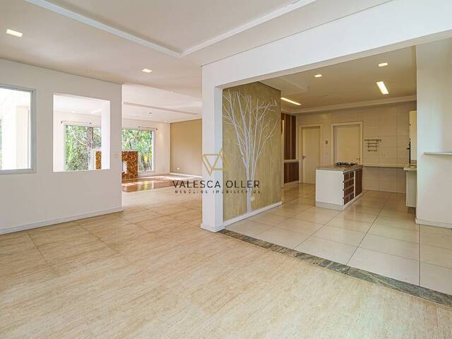Casa para Venda em Santana de Parnaíba - 2
