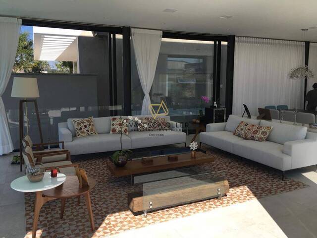 Casa para Venda em Santana de Parnaíba - 3