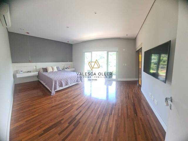 Casa para Venda em Santana de Parnaíba - 5