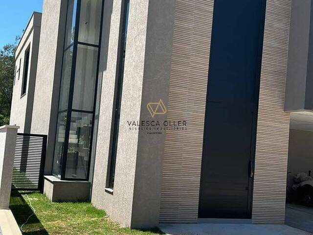 Casa para Venda em Jandira - 2