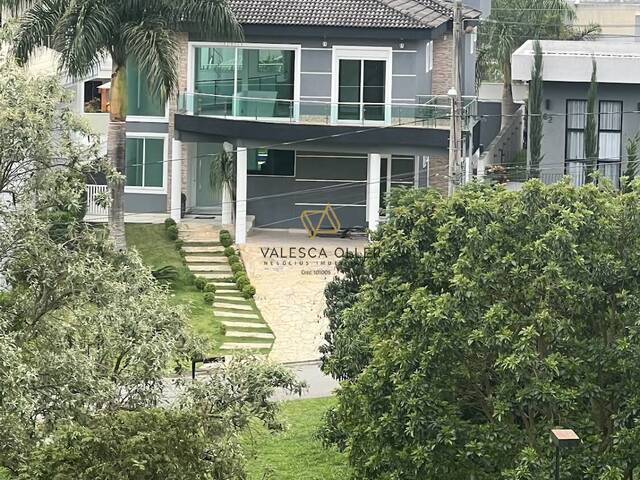 Casa para Locação em Jandira - 2