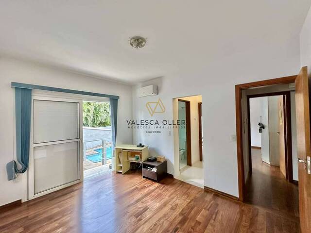 Casa para Venda em Carapicuíba - 2