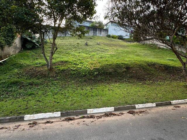 Venda em Jardim Indaia - Embu das Artes