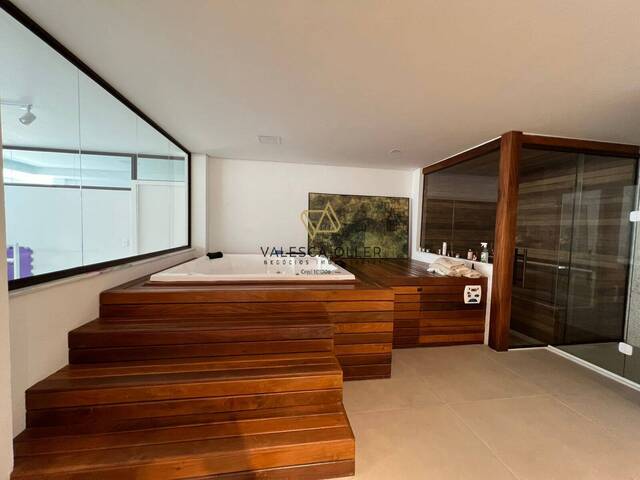 Casa para Venda em Santana de Parnaíba - 4