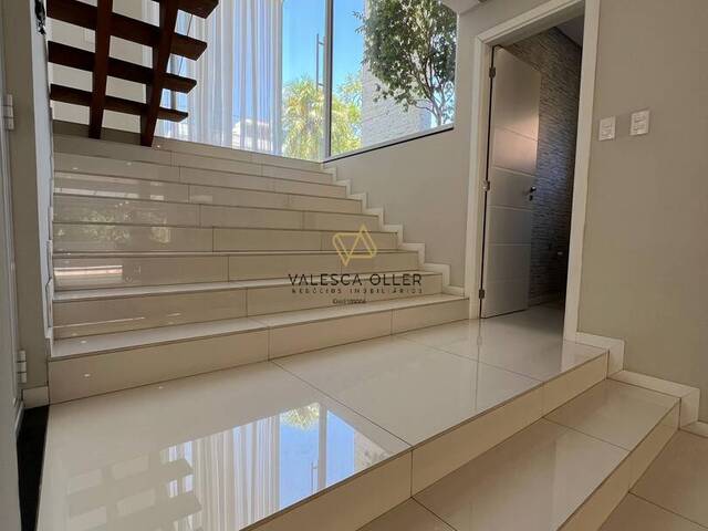 Casa para Venda em Santana de Parnaíba - 5