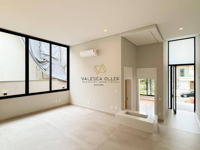 Casa para Venda em Santana de Parnaíba - 4