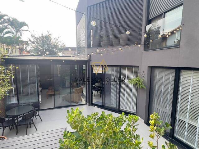 Casa para Venda em Santana de Parnaíba - 5