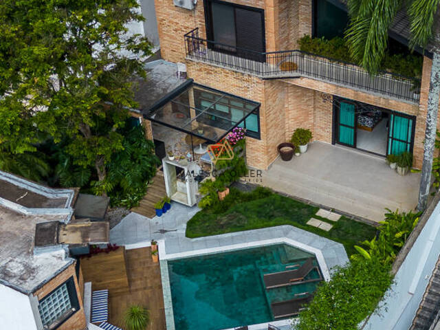 #3592 - Casa para Venda em Santana de Parnaíba - SP - 1