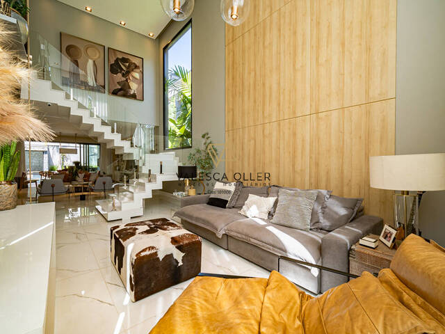 Casa para Venda em Santana de Parnaíba - 4