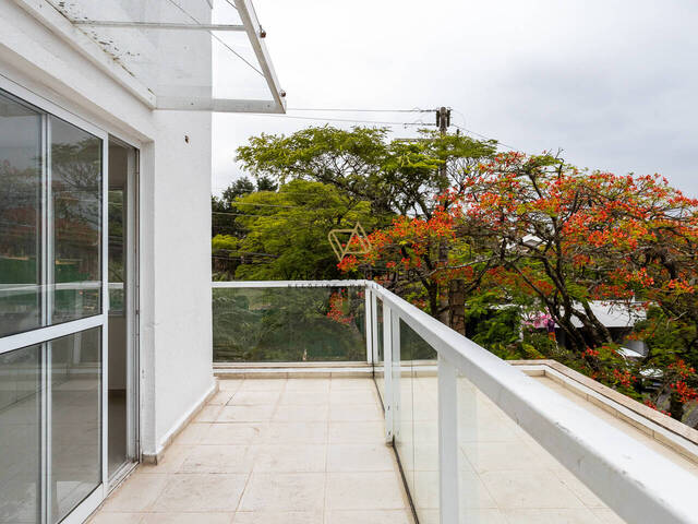Casa para Venda em Santana de Parnaíba - 5