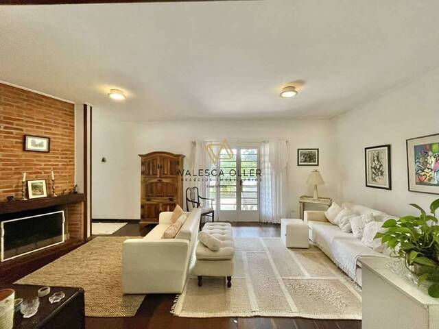 Casa para Venda em Embu das Artes - 4