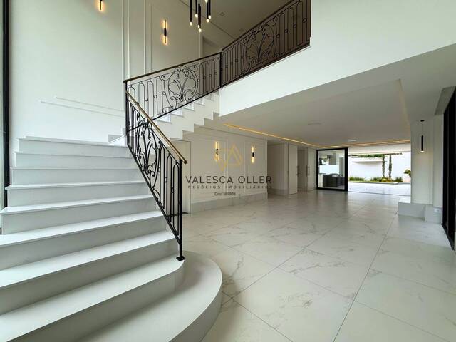 Casa para Venda em Santana de Parnaíba - 5