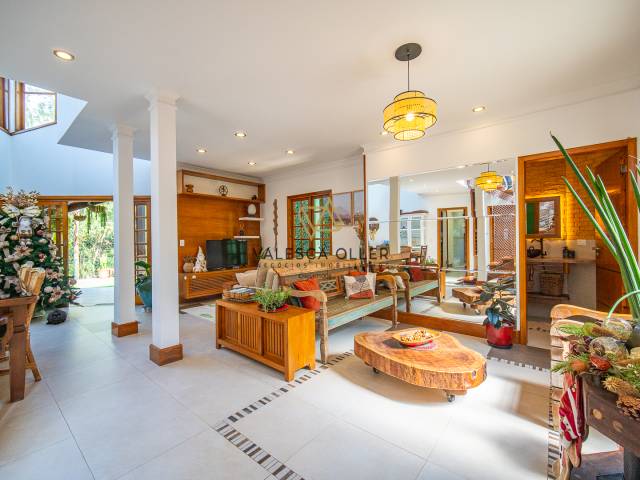 Casa para Venda em Embu das Artes - 4