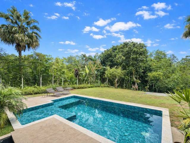 #3711 - Casa para Venda em Embu das Artes - SP - 2