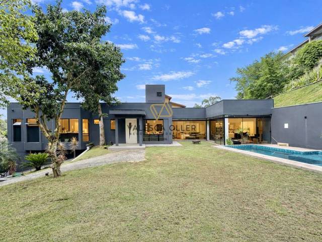 Casa para Venda em Embu das Artes - 4