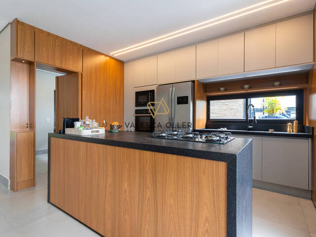 Casa para Venda em Santana de Parnaíba - 5