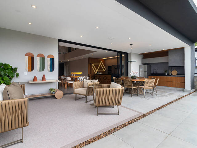 Casa para Venda em Santana de Parnaíba - 4