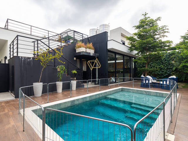 #3792 - Casa para Venda em Santana de Parnaíba - SP - 1