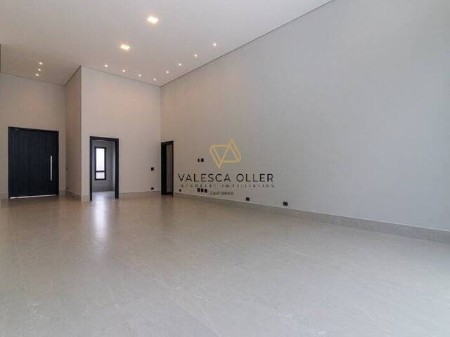 Casa para Venda em Santana de Parnaíba - 4