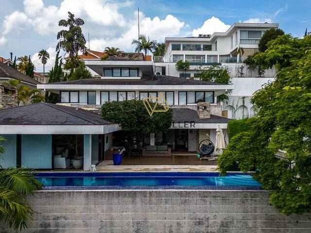 Casa para Venda em Santana de Parnaíba - 2