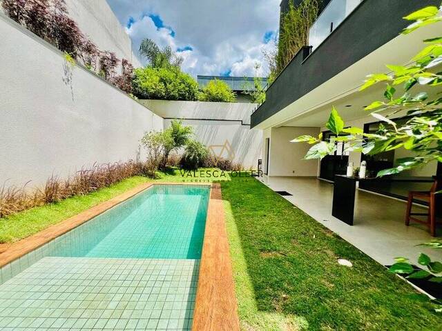 Casa para Venda em Santana de Parnaíba - 5