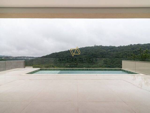 Casa para Venda em Santana de Parnaíba - 3