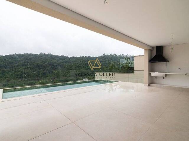 Casa para Venda em Santana de Parnaíba - 2