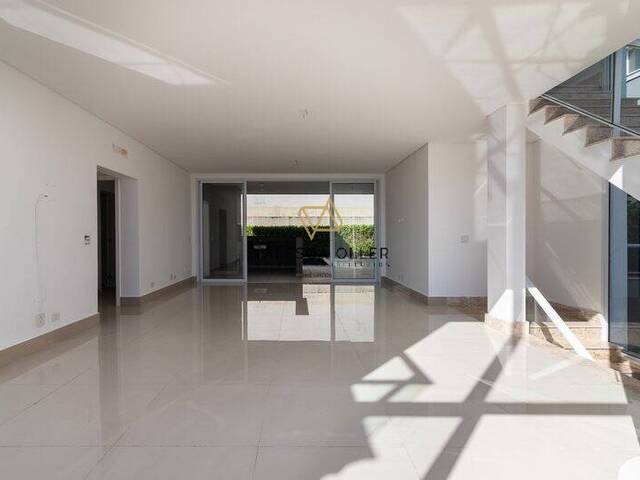 Casa para Venda em Santana de Parnaíba - 3