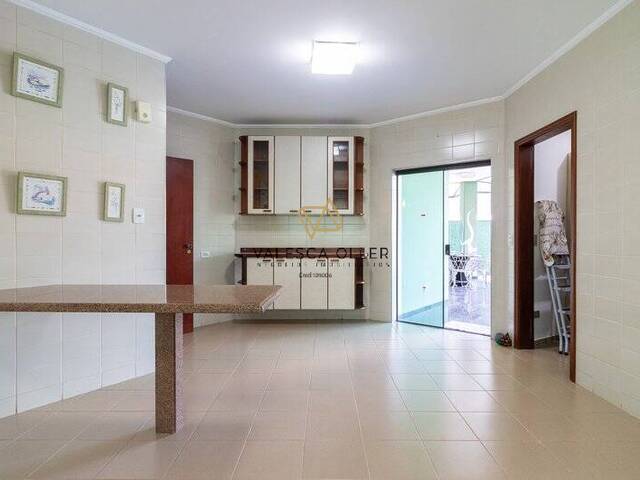 Casa para Venda em Santana de Parnaíba - 4