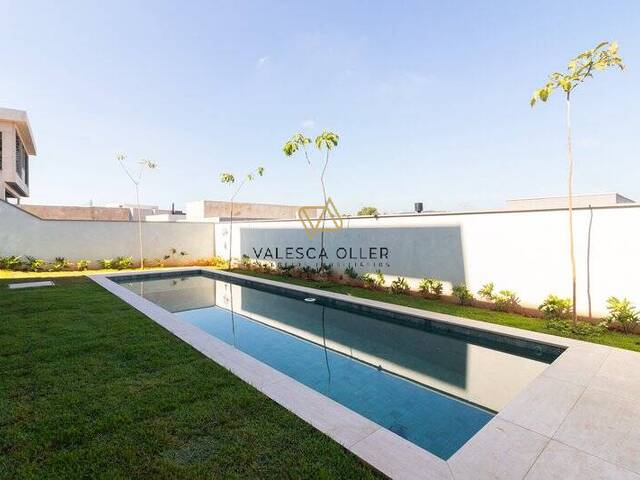 Casa para Venda em Santana de Parnaíba - 4