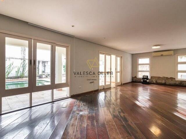 Casa para Venda em Santana de Parnaíba - 5