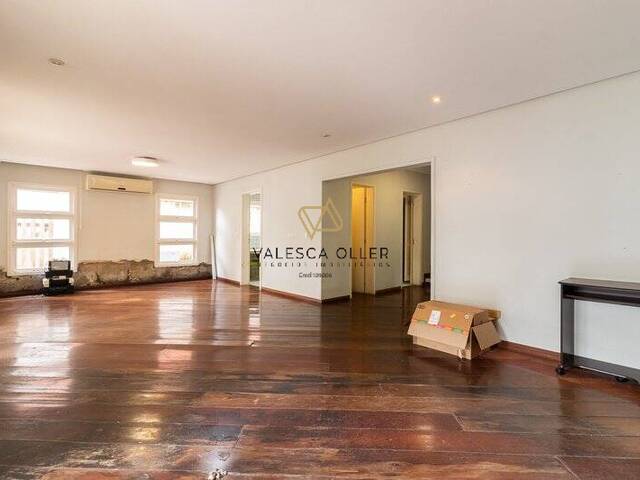 Casa para Venda em Santana de Parnaíba - 4