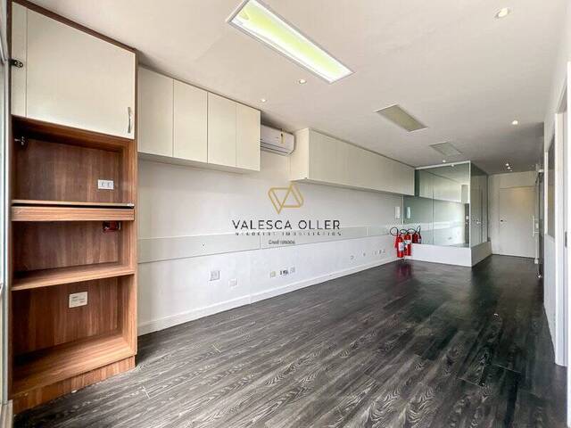 Sala para Venda em Santana de Parnaíba - 4