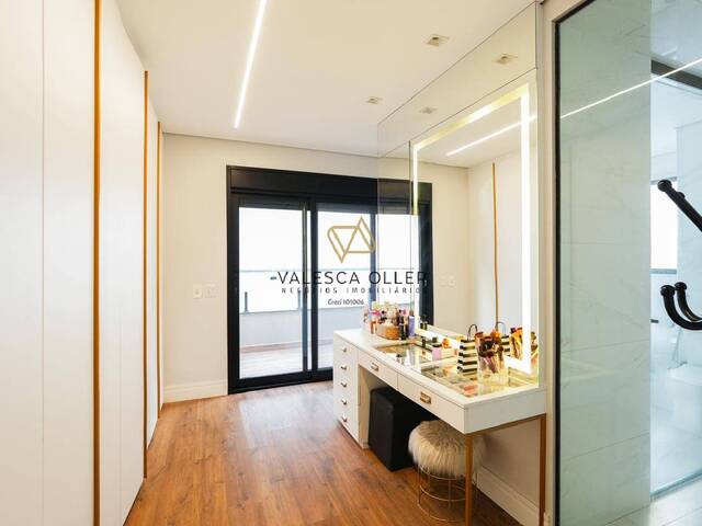 Casa para Venda em Santana de Parnaíba - 3