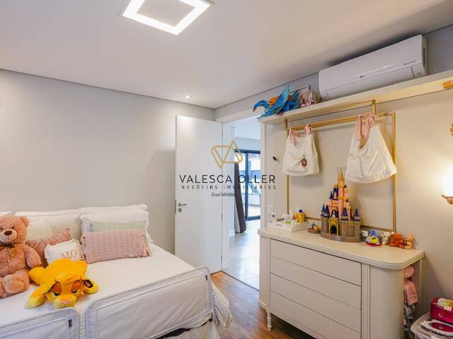 Casa para Venda em Santana de Parnaíba - 4