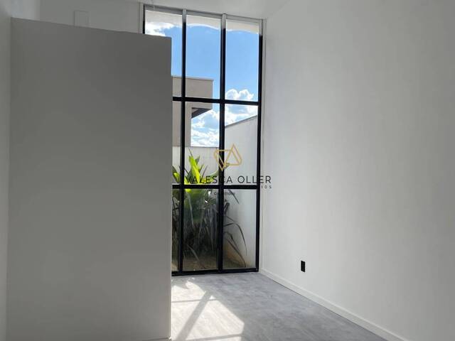 Casa para Venda em Santana de Parnaíba - 4