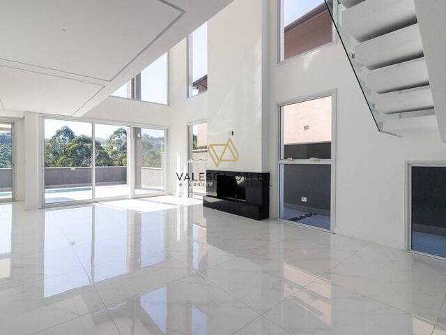 Casa para Venda em Santana de Parnaíba - 5