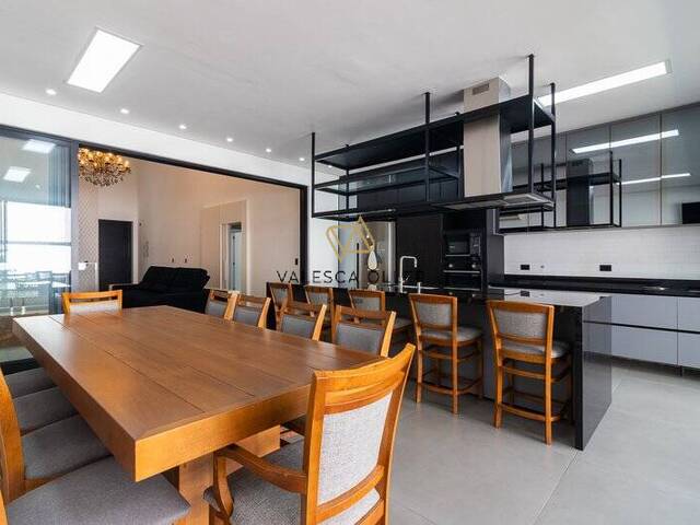 Casa para Venda em Santana de Parnaíba - 5