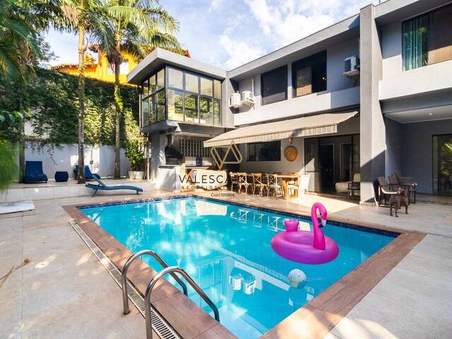 #3898 - Casa para Venda em Santana de Parnaíba - SP - 1