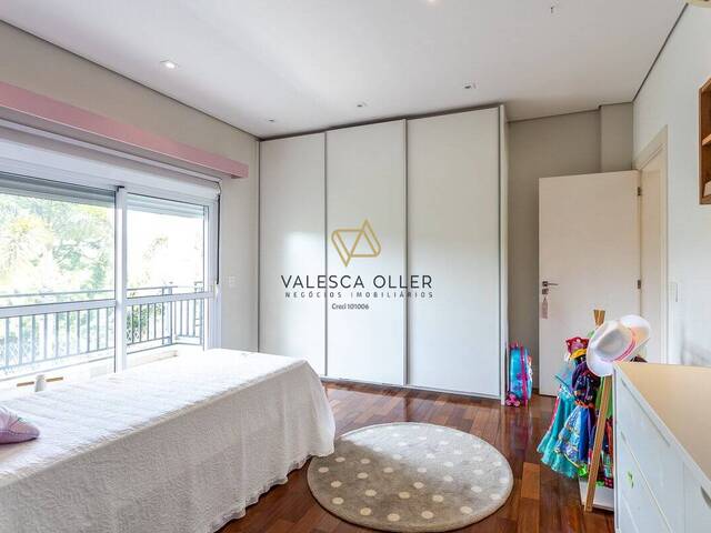 Casa para Venda em Santana de Parnaíba - 3