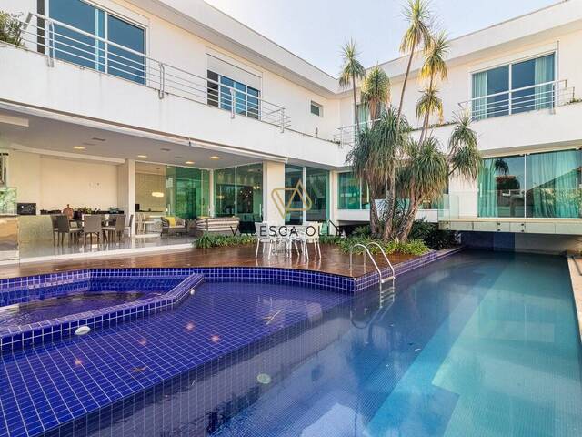 #3910 - Casa para Venda em Santana de Parnaíba - SP - 1
