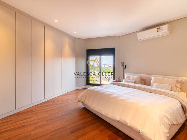 Casa para Venda em Santana de Parnaíba - 2