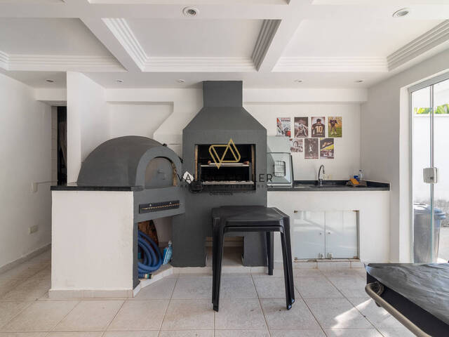Casa para Venda em Santana de Parnaíba - 2